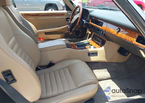 1989 Jaguar Xjs z USA, uszkodzony, nr VIN SAJNV484XKC154255